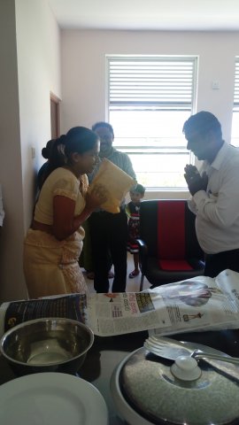 ගර්භනී මව්වරුන් සඳහා දානය
